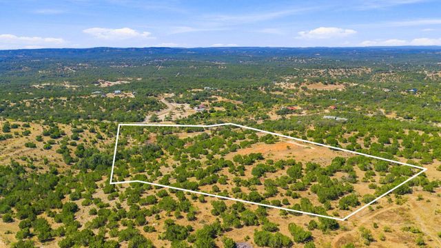 640 Sycamore Creek DR, Dripping Springs, TX 78620