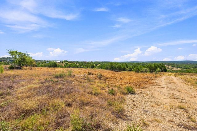 640 Sycamore Creek DR, Dripping Springs, TX 78620