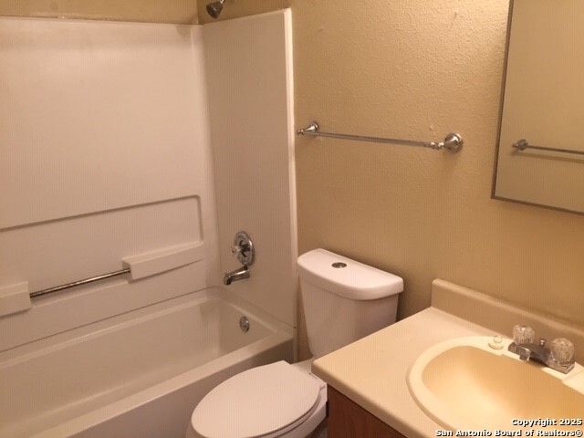 9923 MISTY PLAIN DR, San Antonio, TX 78245