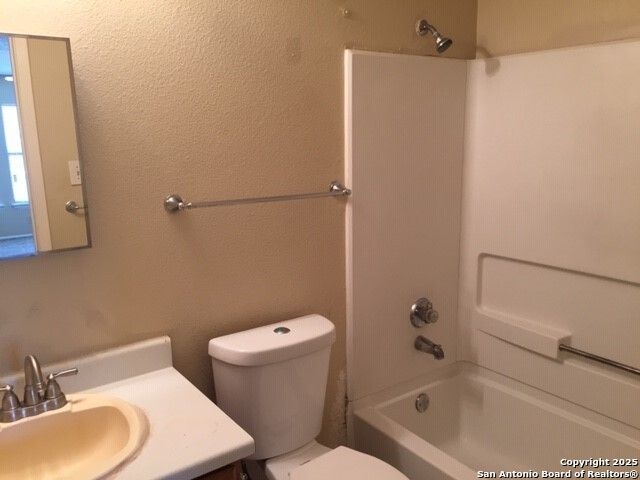 9923 MISTY PLAIN DR, San Antonio, TX 78245