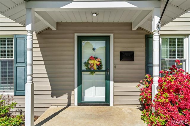 887 Dickson Street, St Louis, MO 63122