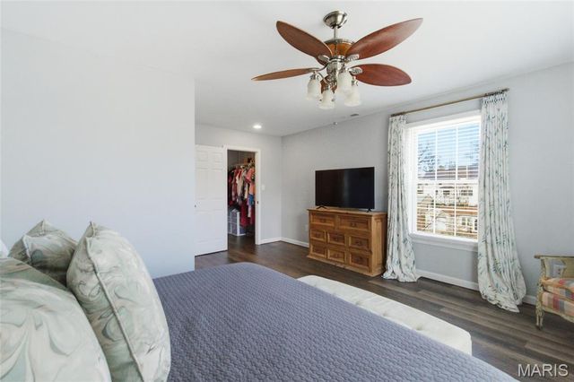 887 Dickson Street, St Louis, MO 63122