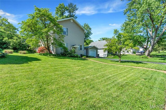 887 Dickson Street, St Louis, MO 63122