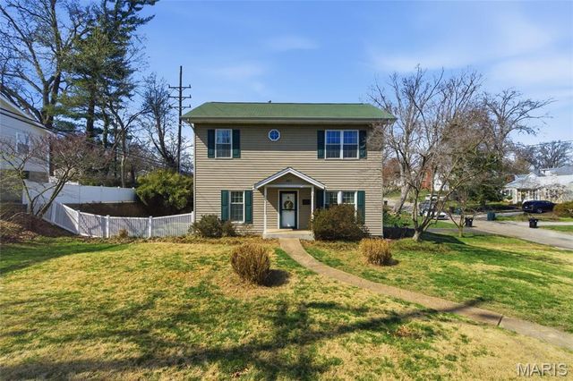 887 Dickson Street, St Louis, MO 63122