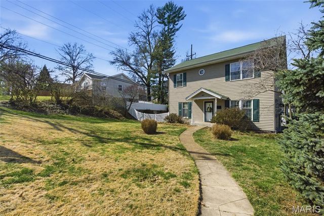 887 Dickson Street, St Louis, MO 63122