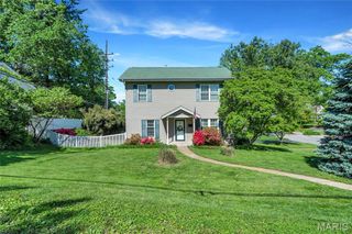 887 Dickson Street, St Louis, MO 63122