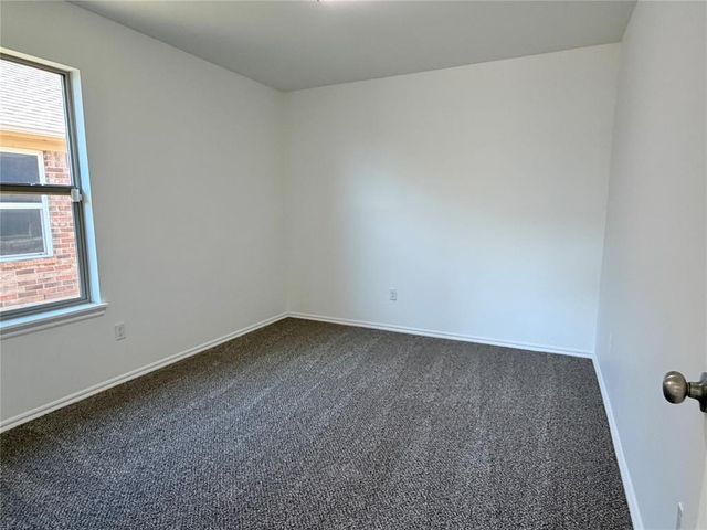 13300 SW 4th Terrace, Yukon, OK 73099