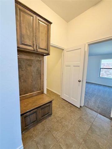 13300 SW 4th Terrace, Yukon, OK 73099