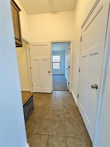 13300 SW 4th Terrace, Yukon, OK 73099