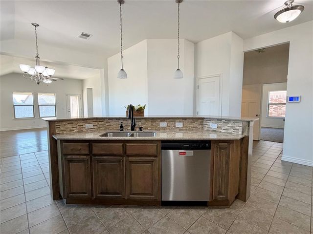 13300 SW 4th Terrace, Yukon, OK 73099