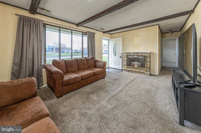 1037 MONMOUTH RD, Deptford, NJ 08096