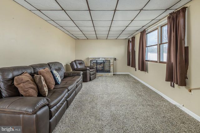 1037 MONMOUTH RD, Deptford, NJ 08096