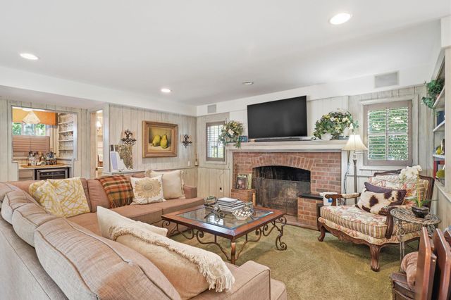 227 S Chesterfield Road, Columbus, OH 43209