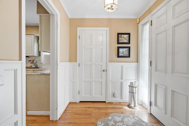 227 S Chesterfield Road, Columbus, OH 43209