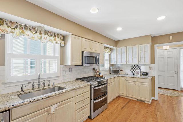 227 S Chesterfield Road, Columbus, OH 43209