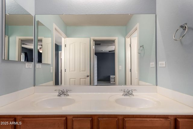 36114 W VERA CRUZ Drive, Maricopa, AZ 85138