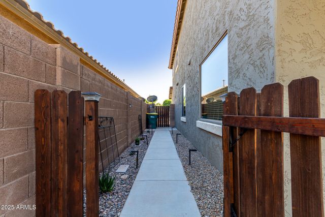 36114 W VERA CRUZ Drive, Maricopa, AZ 85138