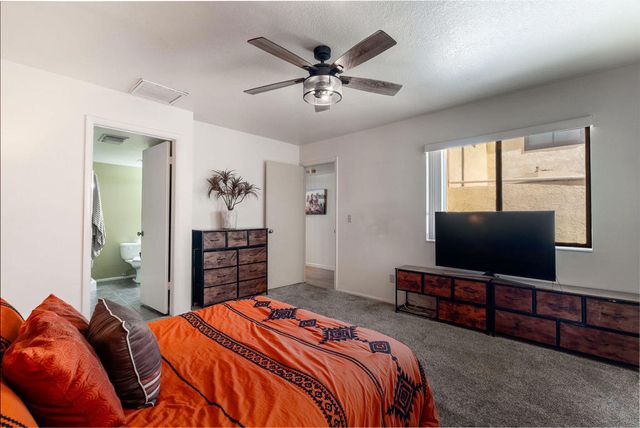 120 Willow Lake Drive, Palm Desert, CA 92260