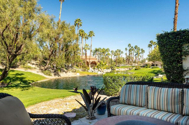 120 Willow Lake Drive, Palm Desert, CA 92260
