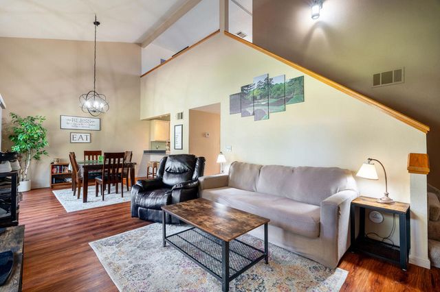 120 Willow Lake Drive, Palm Desert, CA 92260