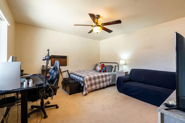 120 Willow Lake Drive, Palm Desert, CA 92260