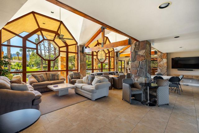 120 Willow Lake Drive, Palm Desert, CA 92260