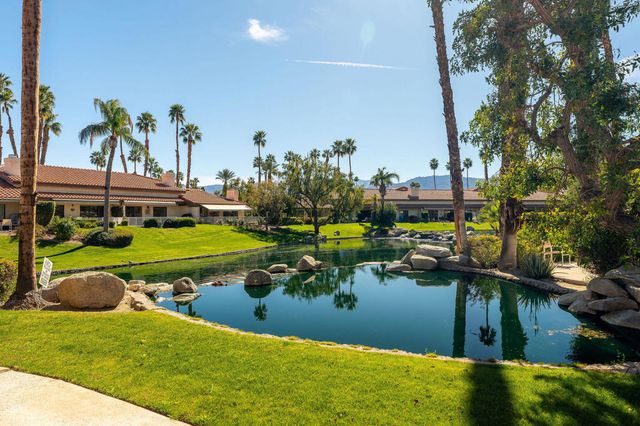 120 Willow Lake Drive, Palm Desert, CA 92260