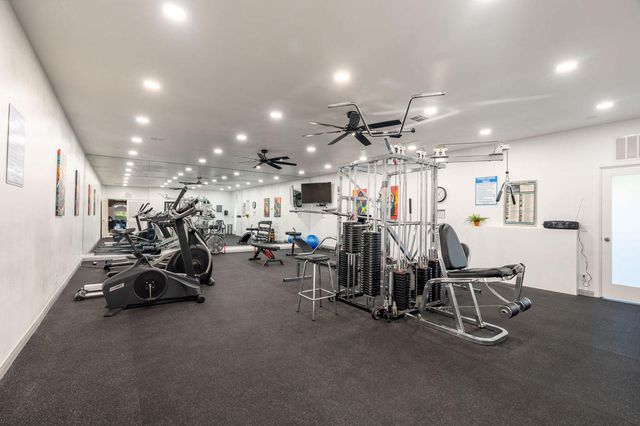 120 Willow Lake Drive, Palm Desert, CA 92260