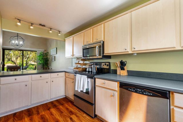 120 Willow Lake Drive, Palm Desert, CA 92260