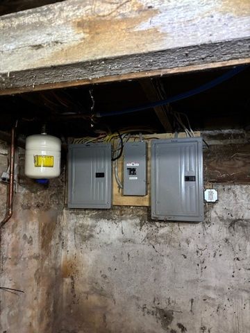 144 Early Street, Providence, RI 02907