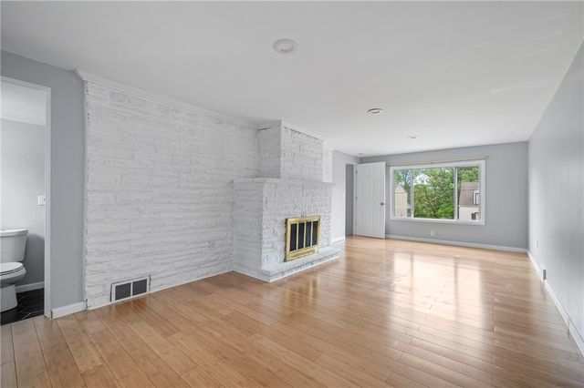 126 8th Ave, Ross Twp, PA 15229