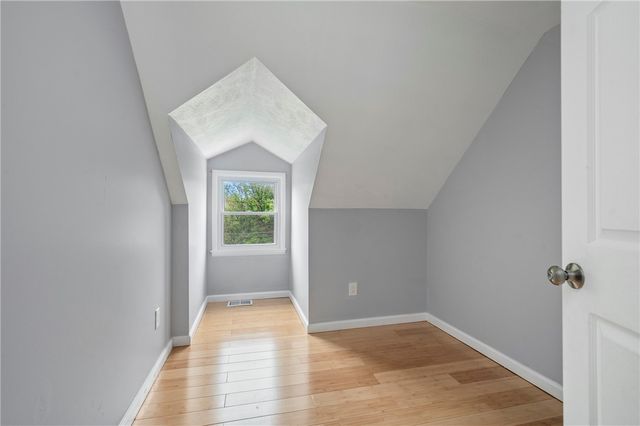 126 8th Ave, Ross Twp, PA 15229