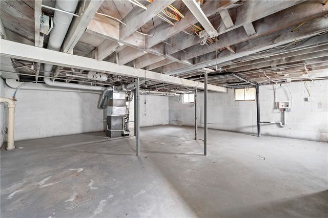 126 8th Ave, Ross Twp, PA 15229