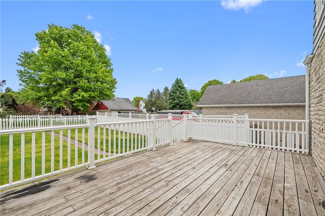 126 8th Ave, Ross Twp, PA 15229