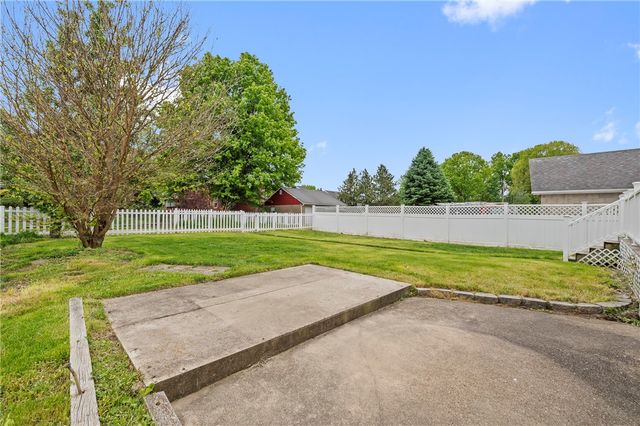126 8th Ave, Ross Twp, PA 15229