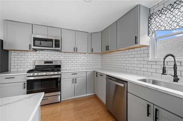 126 8th Ave, Ross Twp, PA 15229