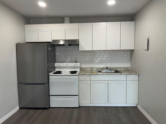 2400 25TH STREET N 1, St Petersburg, FL 33713