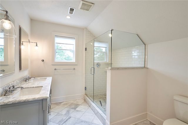 1666 Lincoln Avenue, Lakewood, OH 44107