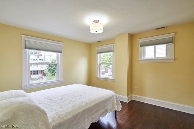 1666 Lincoln Avenue, Lakewood, OH 44107