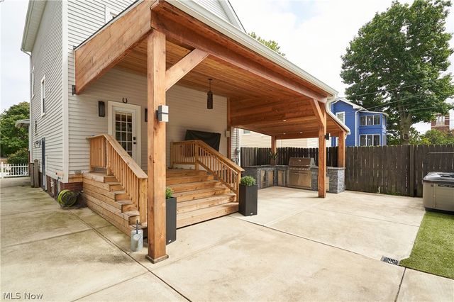 1666 Lincoln Avenue, Lakewood, OH 44107