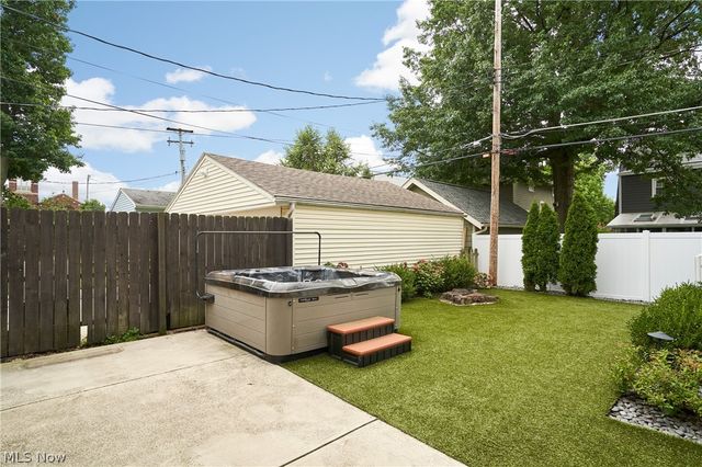1666 Lincoln Avenue, Lakewood, OH 44107