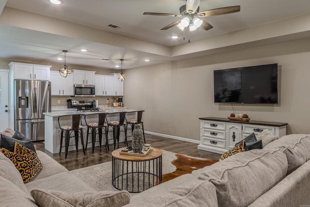 1201 William Hall, Paragould, AR 72450