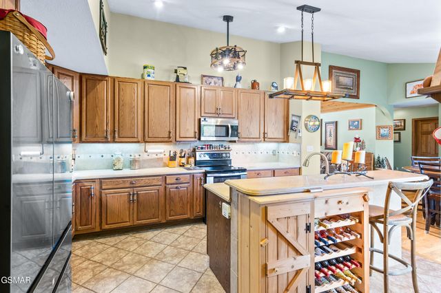 1728 Morning View Lane, Sevierville, TN 37876