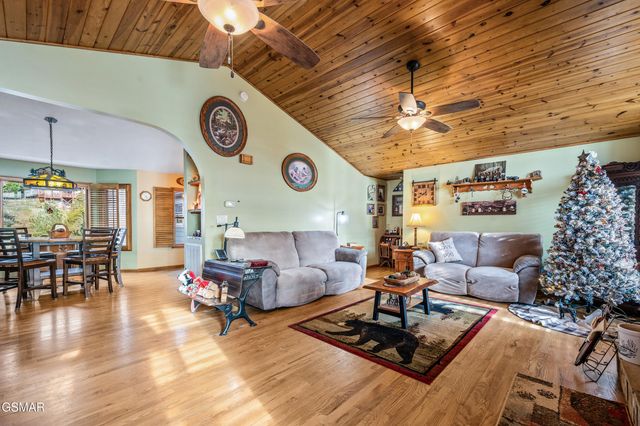 1728 Morning View Lane, Sevierville, TN 37876