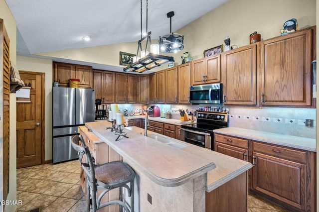 1728 Morning View Lane, Sevierville, TN 37876