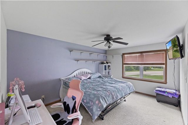 104 Chapel Hill DRIVE, Johnson Creek, WI 53038