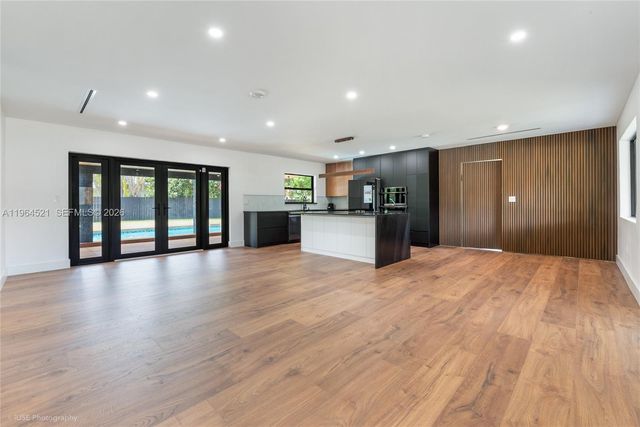 8270 SW 130th St, Pinecrest, FL 33156