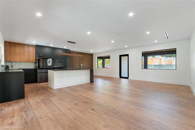 8270 SW 130th St, Pinecrest, FL 33156