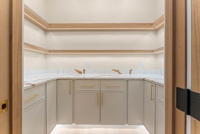 314 shoreview Drive, Chesnee, SC 29323