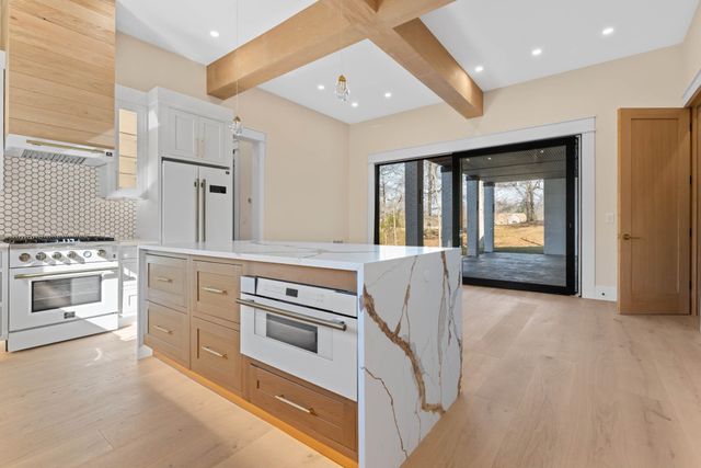 314 shoreview Drive, Chesnee, SC 29323